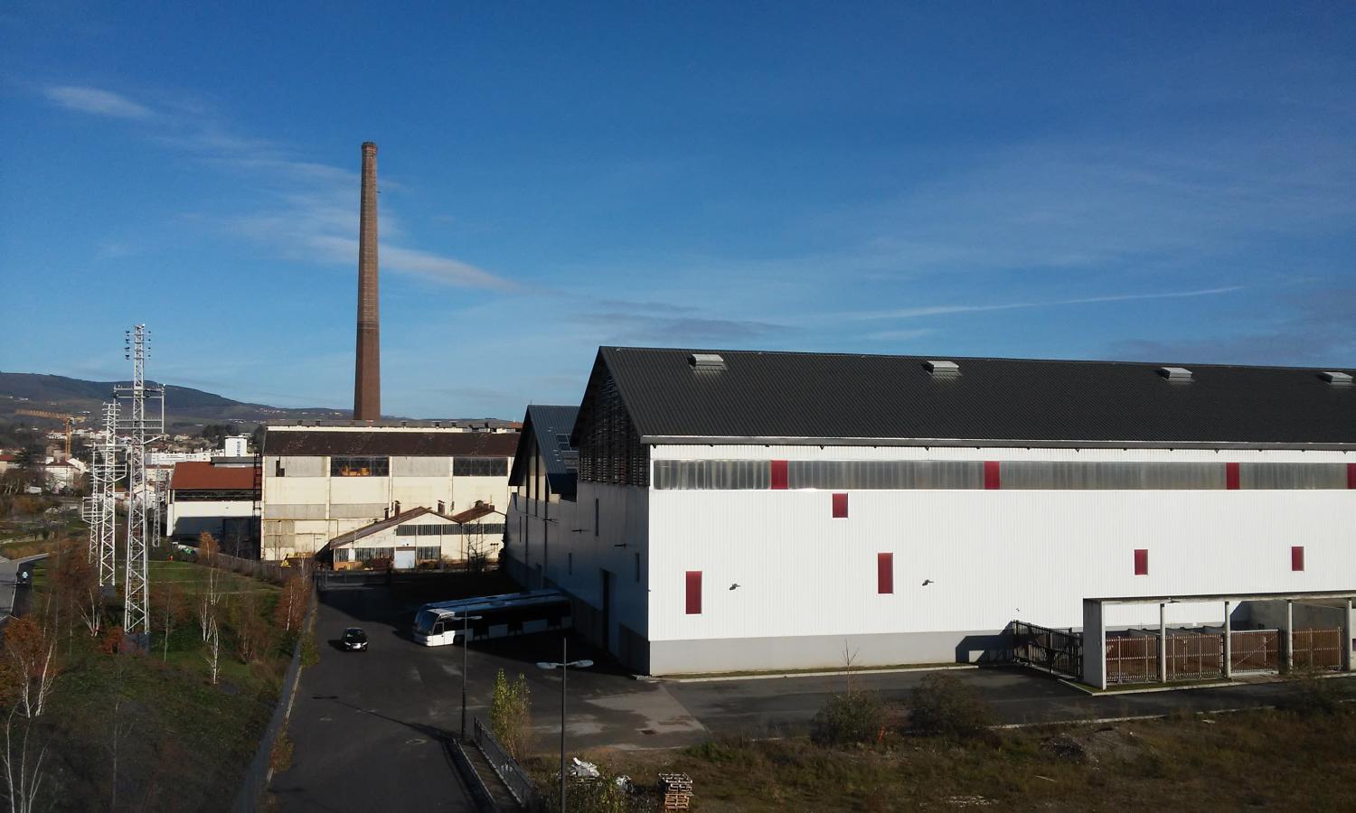 Compagnie des forges et aciéries de la marine et d'Homécourt puis Creusot-Loire puis GIAT-industries actuellement zone d'activité et projet Novaciéries