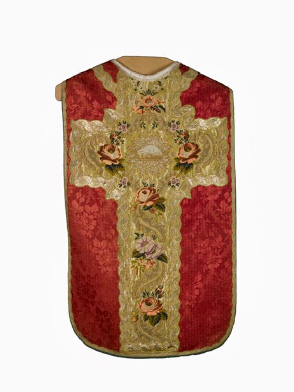 chasuble : ornement rouge n°1