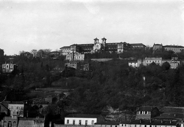 Hospice, puis hôpital pédiatrique Debrousse