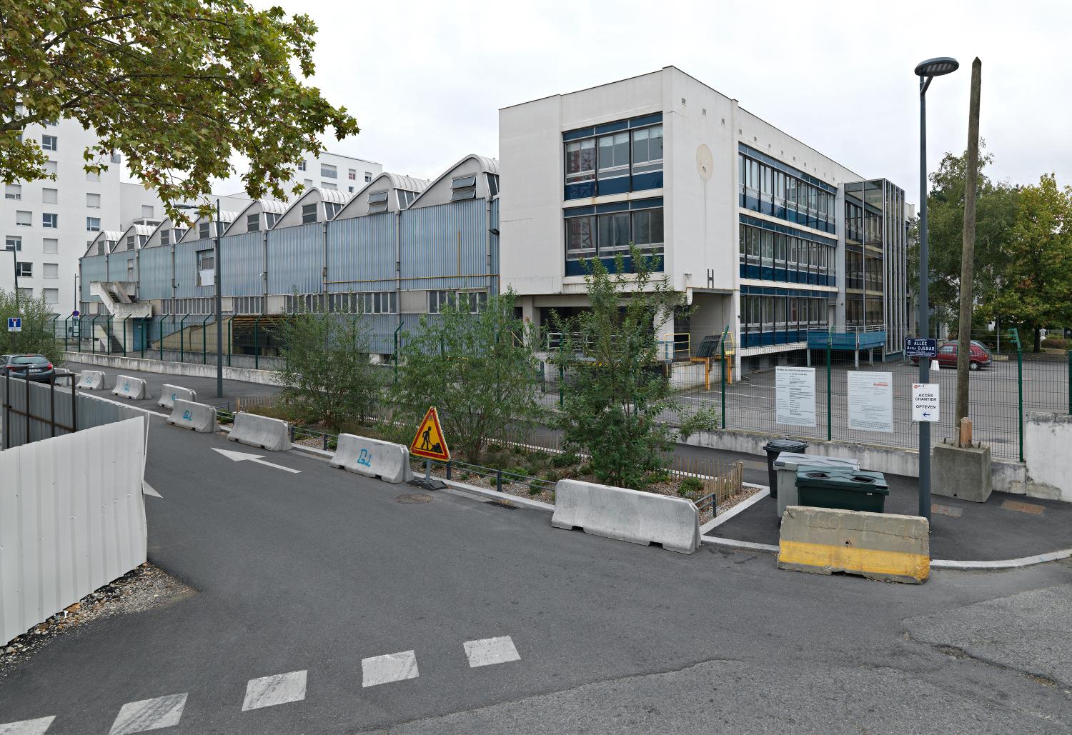 Usine de jouets Norev, Villeurbanne quartier de la Soie actuellement le Grand Plateau parc d'activités modes doux
