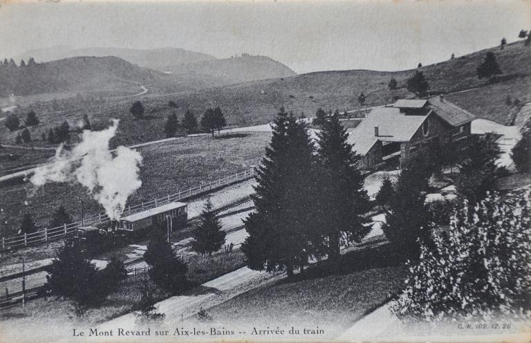 Gare d'arrivée du chemin de fer à crémaillère du Revard, puis supérette La Crémaillère, actuellement colonie de vacances de la ville de Pantin dit Centre La Crémaillère