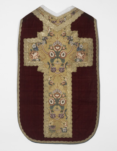 Ornement rouge : chasuble, étole