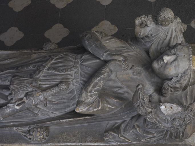 Cénotaphe et gisant du comte Guy IV