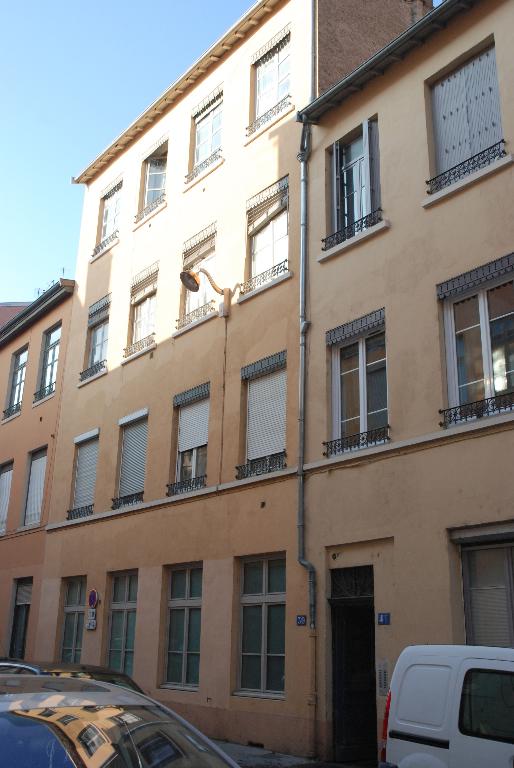 Immeuble-atelier, actuellement immeuble à logements