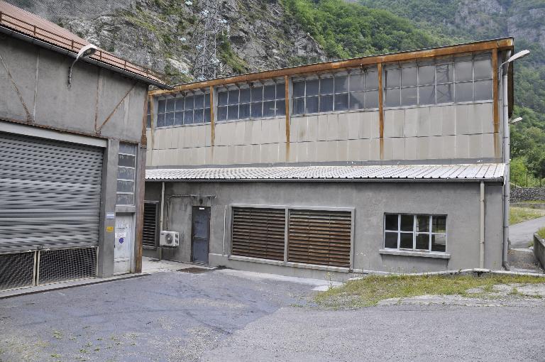 centrale et barrage de Pierre-Eybesse, basse vallée de la Romanche et usine des Clavaux, Compagnie Universelle d'Acétylène et d'Electrométallurgie (CUAEM) puis Pechiney actuellement Ferro Pem