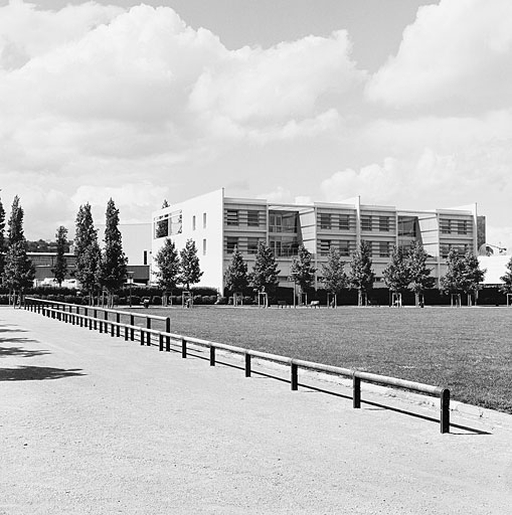 Usine de produits pharmaceutiques dite laboratoires Aguettan