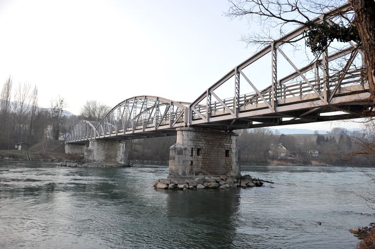 Pont routier de Pougny, ou pont routier de Chancy