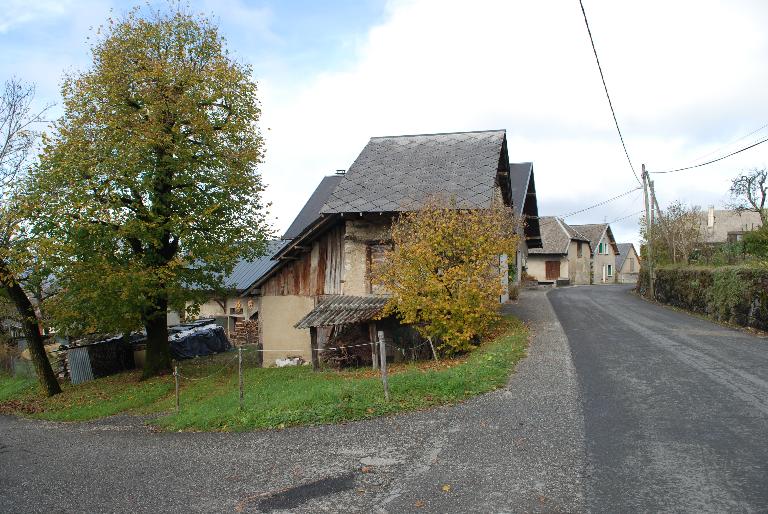 Dépendance agricole, grenier et cave (?)