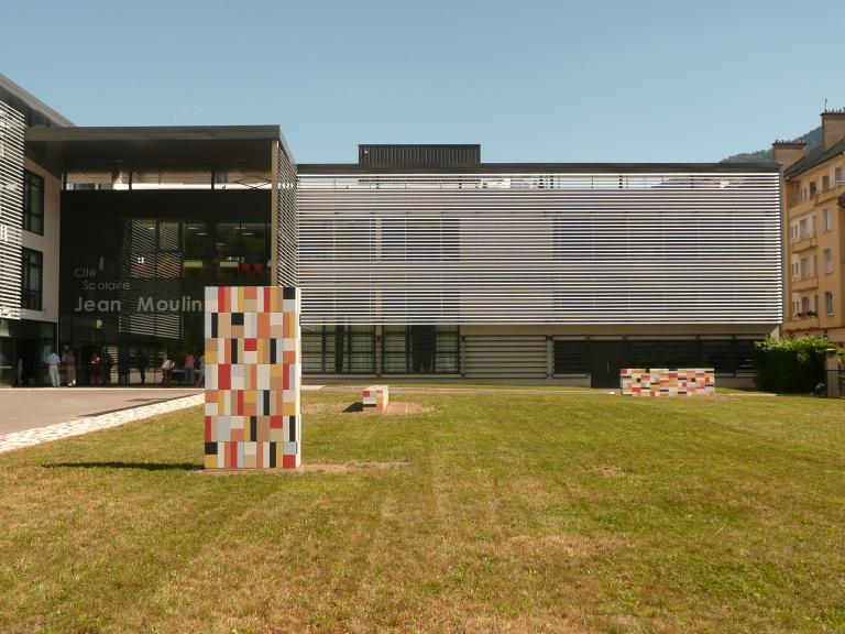 Sculpture / revêtement de sol : La Salle de bain