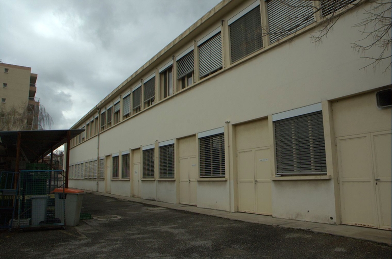 Usine de chaussures dite Chaussures Charles Jourdan France