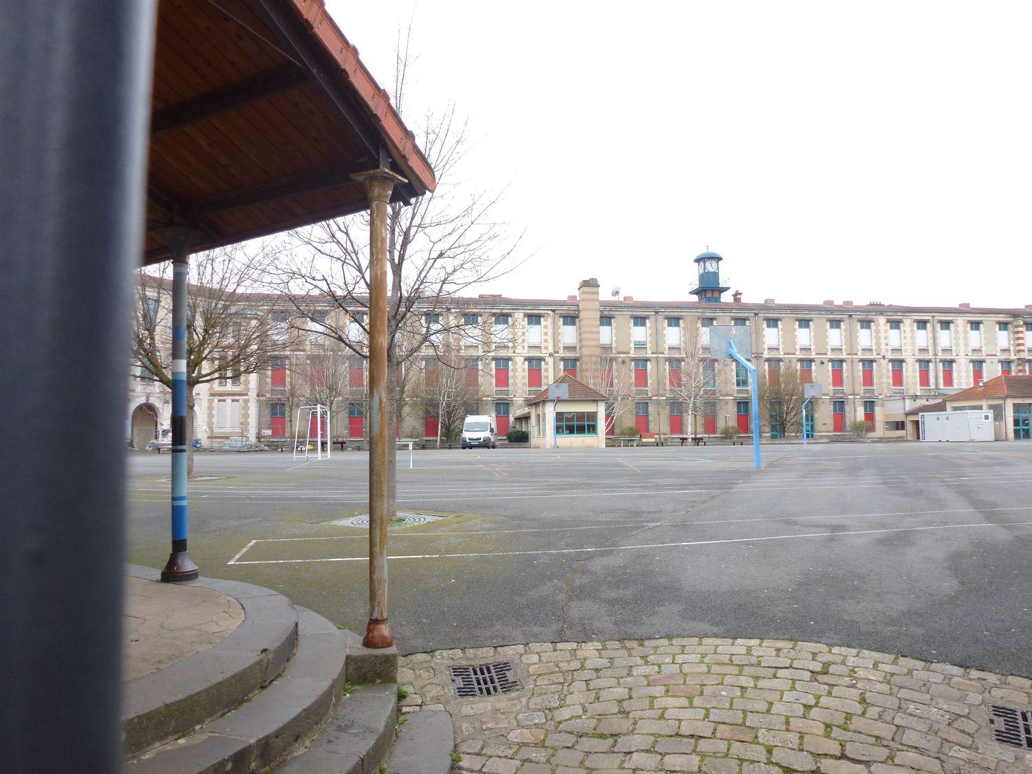 Lycée de garçons, actuellement collège Jules-Ferry de Montluçon