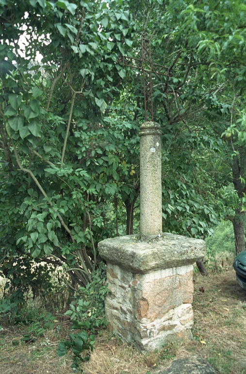 Les croix monumentales du canton de Boën et de la commune de Sail-sous-Couzan