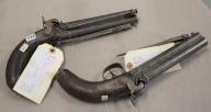Pistolet n°1 d'un ensemble de deux pistolets à baïonnettes