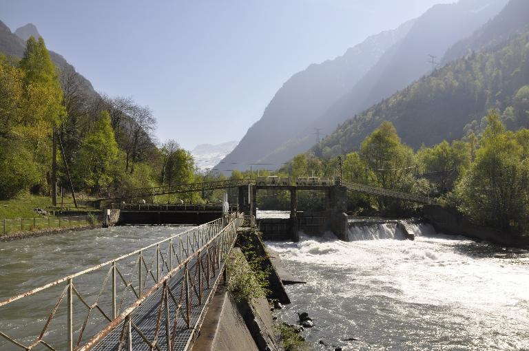 centrale et barrage des Roberts, basse vallée de la Romanche