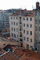 Immeuble, entrepôt sur cour