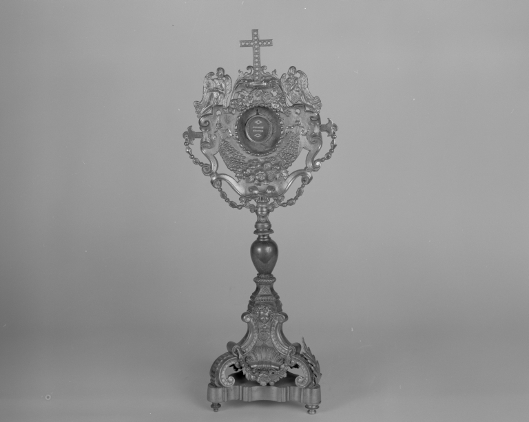 Paire de reliquaires-monstrances, du sépulcre de la Vierge Marie et de saint Joseph, de saint François Xavier et saint Jean François Régis
