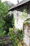 Moulin à farine de Montfort puis Maillet puis Neyroux puis usine de pâtes alimentaires Allamand dite "Le lion" actuellement sans affectation et logement