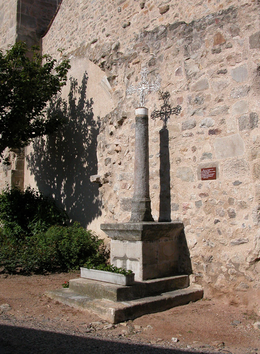 Ancienne croix de cimetière