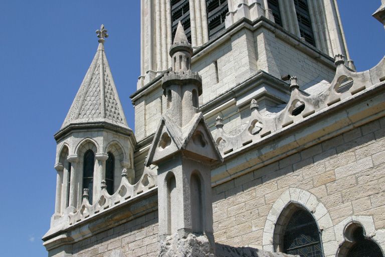 Église paroissiale Sainte-Blandine