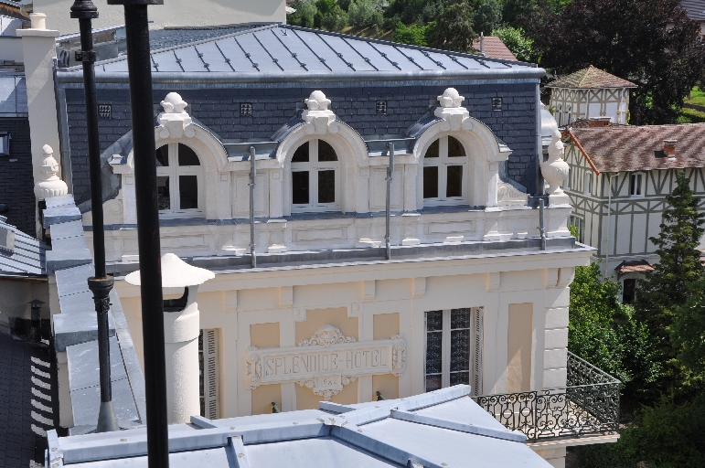 Hôtel de voyageurs, Hôtel Splendide, actuellement immeuble, dit Résidence Le Splendide