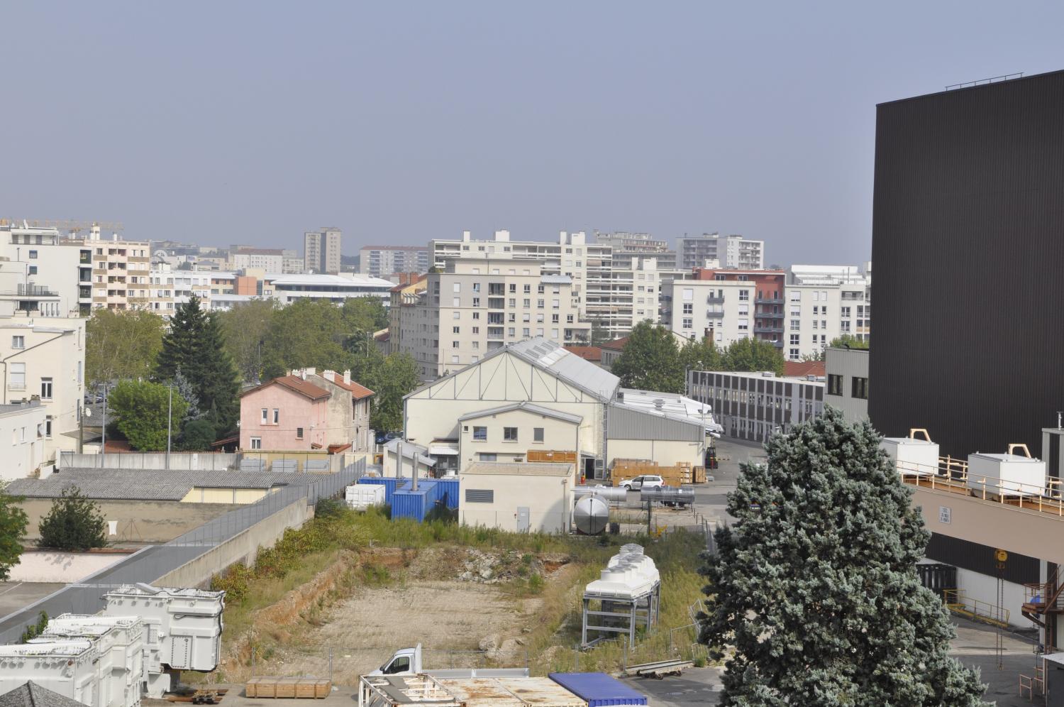 Usine de matériel électrique industriel Grammont dite Ateliers de Lyon et du Dauphiné puis le matériel électrique S.W. Schneider-Westinghouse actuellement Jeumont-Schneider