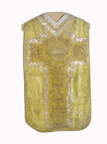 ornement doré n°1 : chasuble