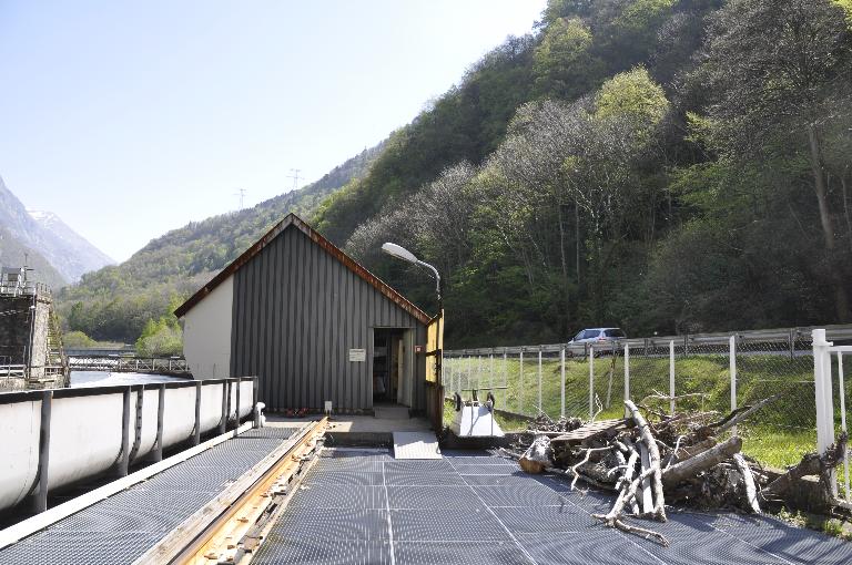 centrale et barrage de Rioupéroux, basse-vallée de la Romanche et cité ouvrière de la Salinière