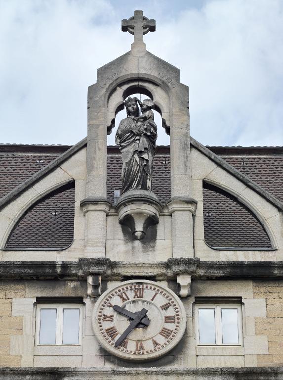 Statue (ronde-bosse) : Vierge à l'Enfant