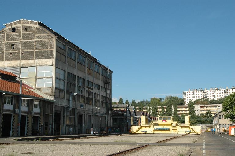 Les ateliers SNCF de la Mulatière dit Oullins-machines, atelier de réparation de locomotives électriques puis Technicentre d'Oullins