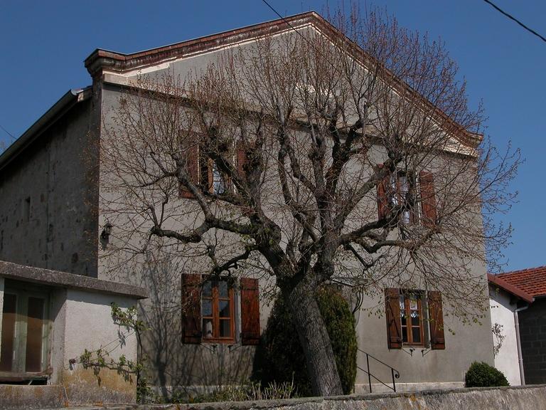 Ferme (d'un domaine)