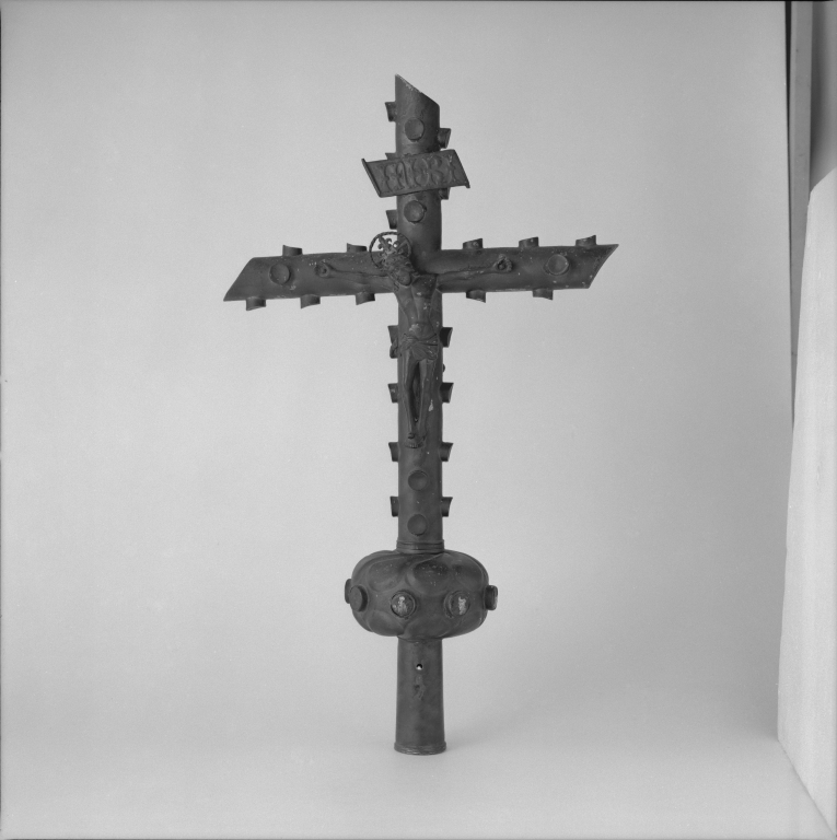 Croix de procession (n° 1)