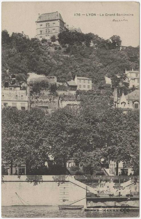 Séminaire de Saint-Irénée, dit Grand Séminaire, actuellement Lycée d'enseignement général secondaire Saint-Just