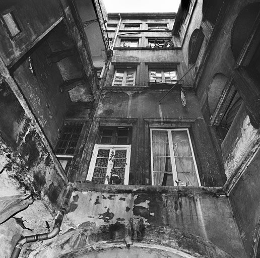 Maison à l'enseigne de la Perruque dauphine, hôtel Horace-Cardon