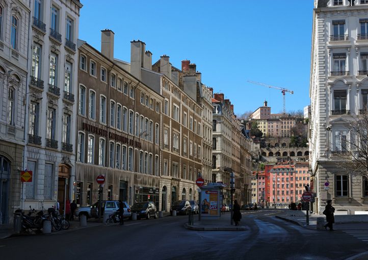 Rue du Peyrat, puis Alphone-Fochier, actuellement Antoine de Saint-Exupéry