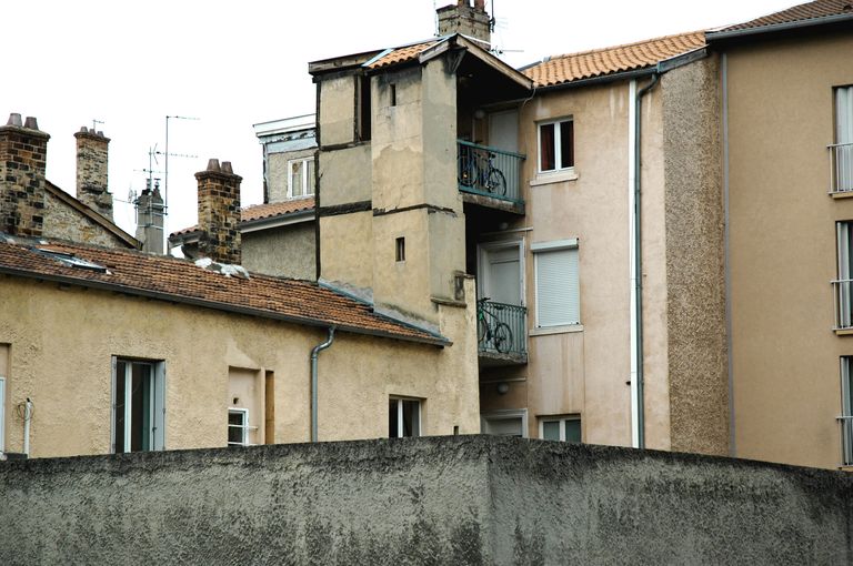 Immeuble sur cour