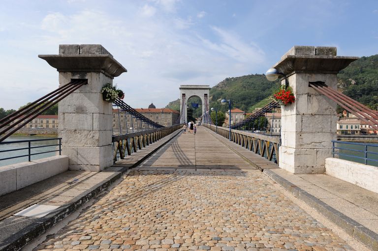 Pont routier, actuellement passerelle Marc Seguin