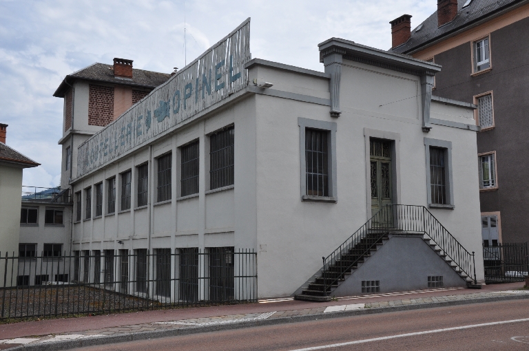 Tannerie, fabrique de draps et corroierie Dumas puis fabrique de couteaux Opinel