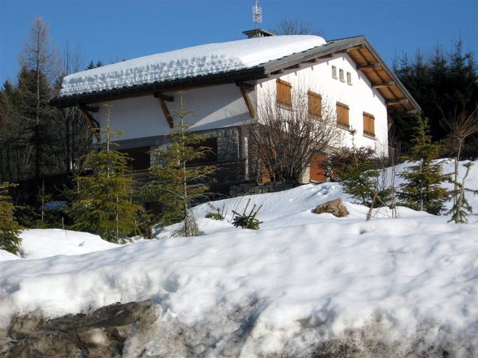 Maison, dite chalet le Bois dormant