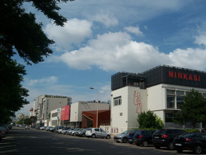 Entrepôts commerciaux dits Transporteur Bonnieux puis brasserie et restaurant Ninkasi