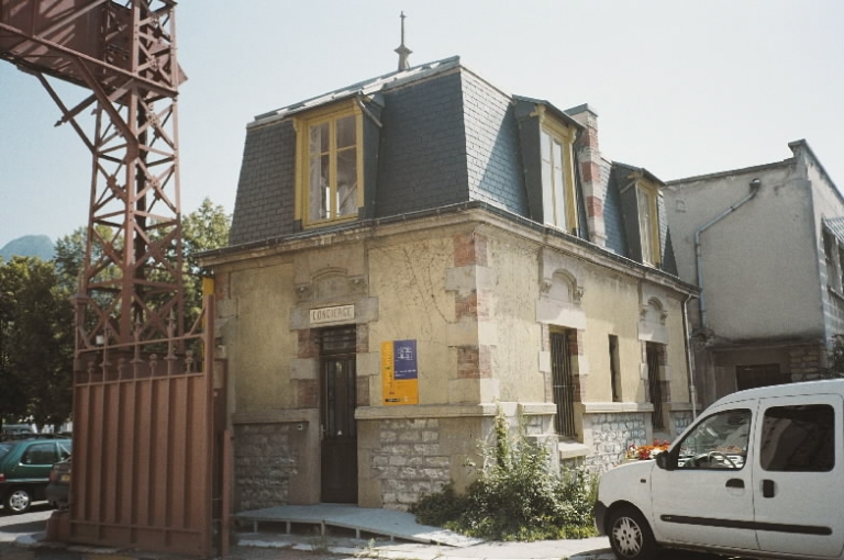 Usine de chaudronnerie Bouchayer-Viallet actuellement Centre National d'Art Contemporain (CNAC), dit le Magasin