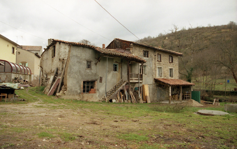 Moulin actuellement ferme