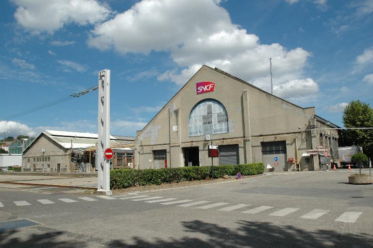 Les ateliers SNCF de la Mulatière dit Oullins-machines, atelier de réparation de locomotives électriques puis Technicentre d'Oullins