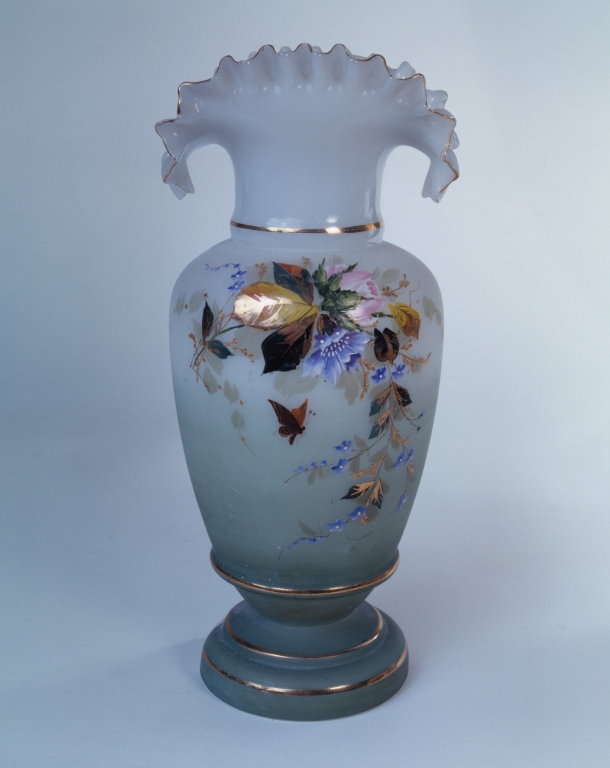 Vase d'autel ou vase décoratif (?)