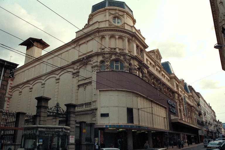 Magasin de commerce