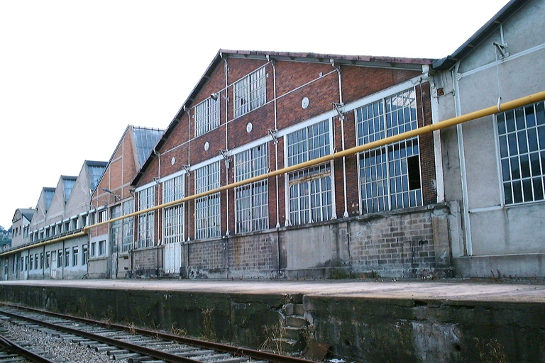 Usine d'armes dite manufacture Royale d'armes de Saint-Etienne puis GIAT Industrie actuellement cité du Design