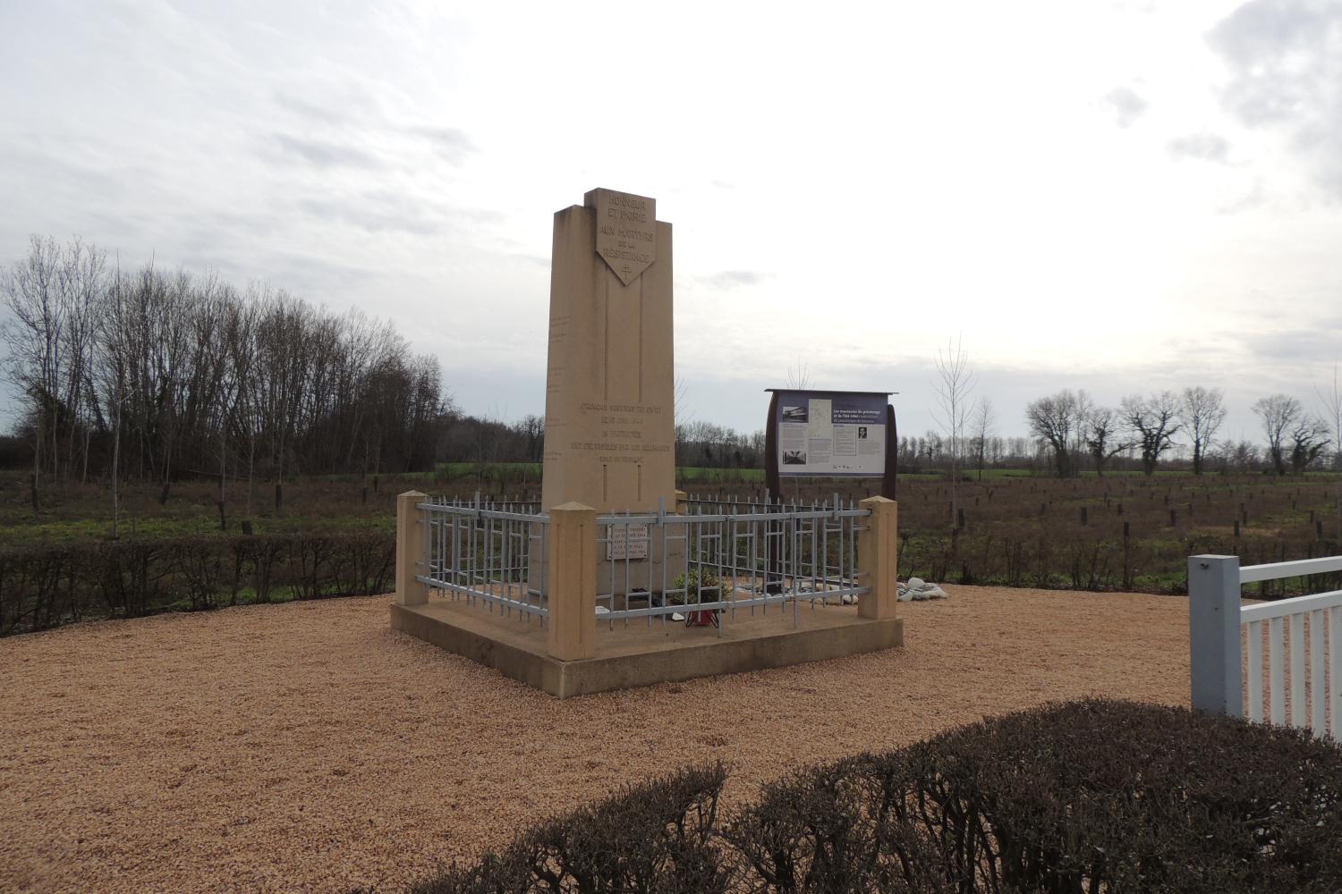 Monument commémoratif des fusillés du 13 juin 1944