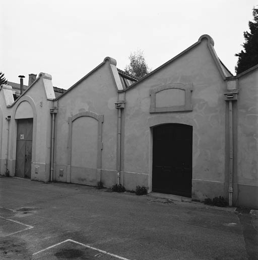 Anciennes usines de tulle-dentelles Dognin puis Tissage Lyonnet (Ch) puis Lyard J. fabricant de velours puis Usine de maroquinerie Mathieu, Weichmann Cie dite Fisher actuellement immeuble de bureau MDEO informatique