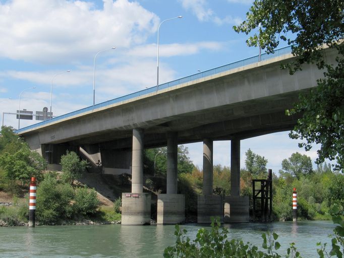 Pont autoroutier dit Pont aval de Pierre-Bénite (tronçon est)