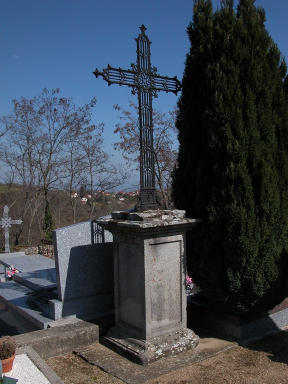 Croix funéraire de Marie Antoinette Rival