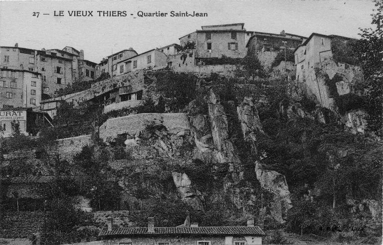 Le quartier Saint-Jean dominant la vallée de la Durolle, probablement au début du 20e siècle.